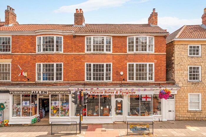 2 Bedroom Flat To Rent In Bridge Street, Tadcaster, LS24