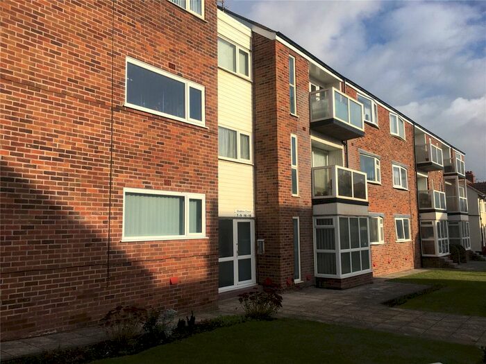 2 Bedroom Flat To Rent In Queens Promenade, Bispham, Blackpool FY2
