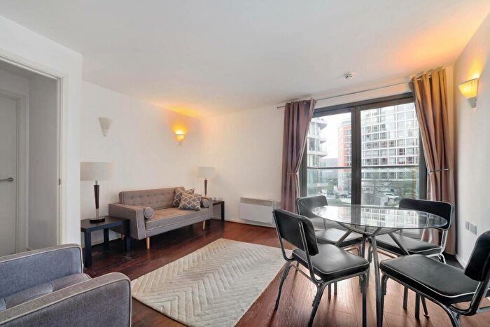 1 Bedroom Flat To Rent In Biscayne Avenue, Canary Wharf, London, E14