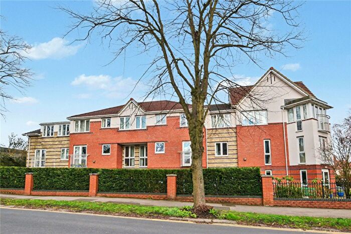 1 Bedroom Flat For Sale In St Edmunds Court, Off Street Lane, Roundhay, Leeds, LS8