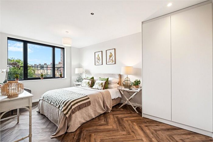 1 Bedroom Flat For Sale In Fallsbrook Road, SW16
