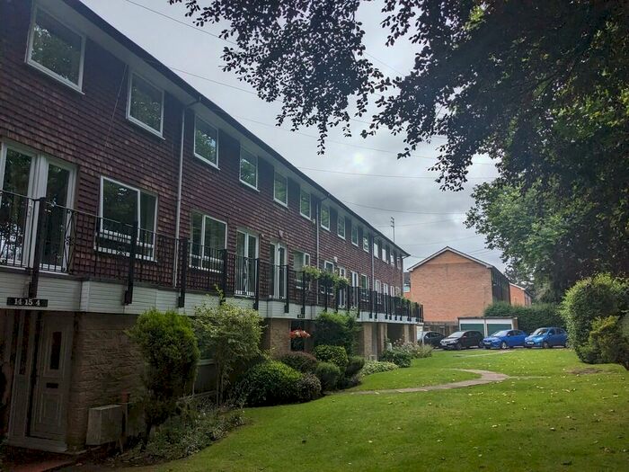 2 Bedroom Maisonette To Rent In St Agnes Road, Moseley, Birmingham, B13