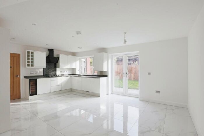 5 Bedroom Detached House For Sale In Herdwick Close, Long Lawford, Rugby, CV23