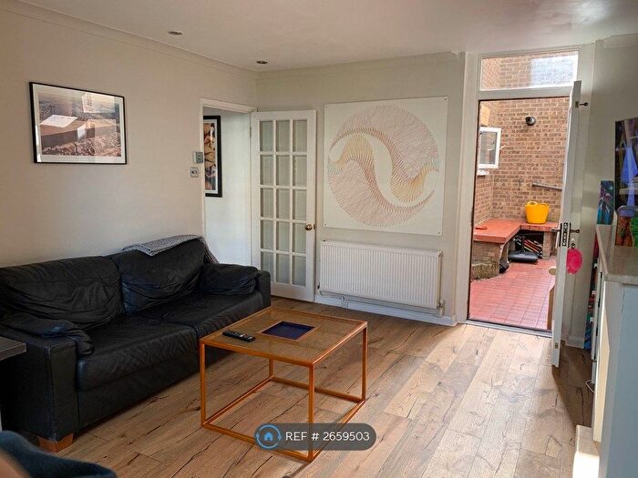 1 Bedroom Flat To Rent In Bruce Grove, London, N17