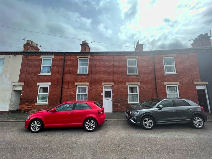 2 Bedroom House To Rent In Park Road, Grantham, NG31
