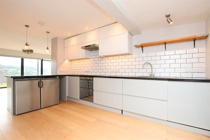 4 Bedroom House To Rent In Arundel Road, Bath, BA1