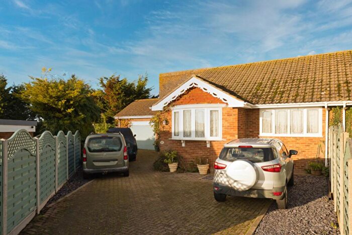 3 Bedroom Bungalow For Sale In Fairfield Road, Ramsgate, CT12