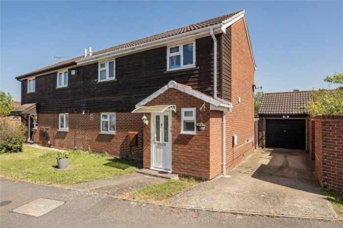3 Bedroom Semi-Detached House For Sale In Northway, Wokingham, Berkshire, RG41