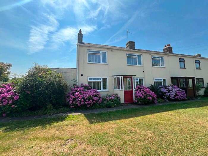 3 Bedroom Semi-Detached House For Sale In St. Johns Road, Ely, CB6