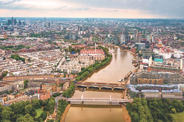 1 Bedroom Flat To Rent In Dolphin Square, London, SW1V