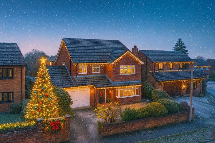 4 Bedroom Detached House For Sale In Lunts Heath Road, Widnes, WA8