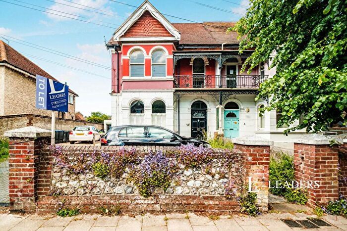 2 Bedroom Maisonette To Rent In Heene Road, BN11