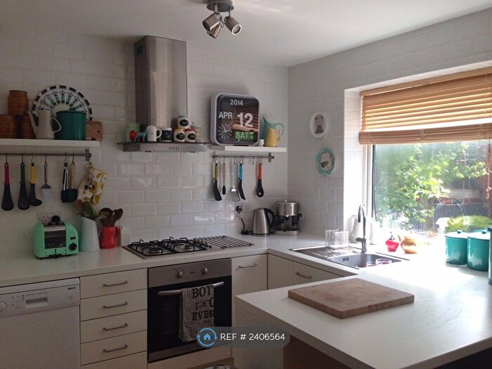 1 Bedroom Flat To Rent In The Heights, London, N4