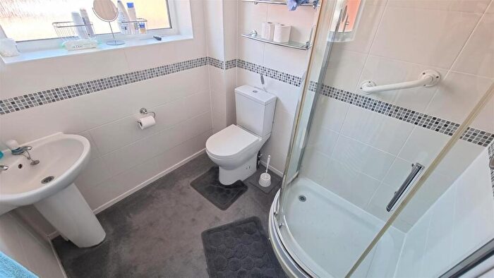 2 Bedroom Detached House To Rent In Nottingham Road, Bingham, Nottingham, NG13