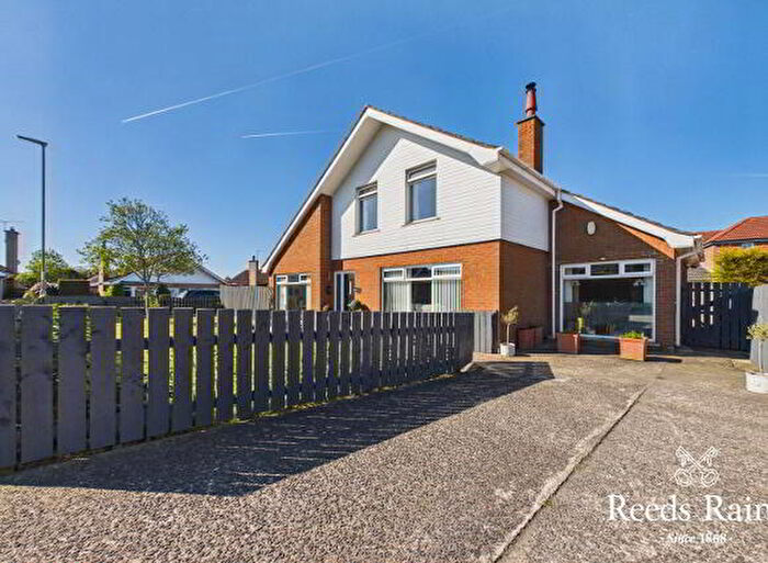 4 Bedroom Detached House For Sale In Rossinver Gardens, Bangor, BT19