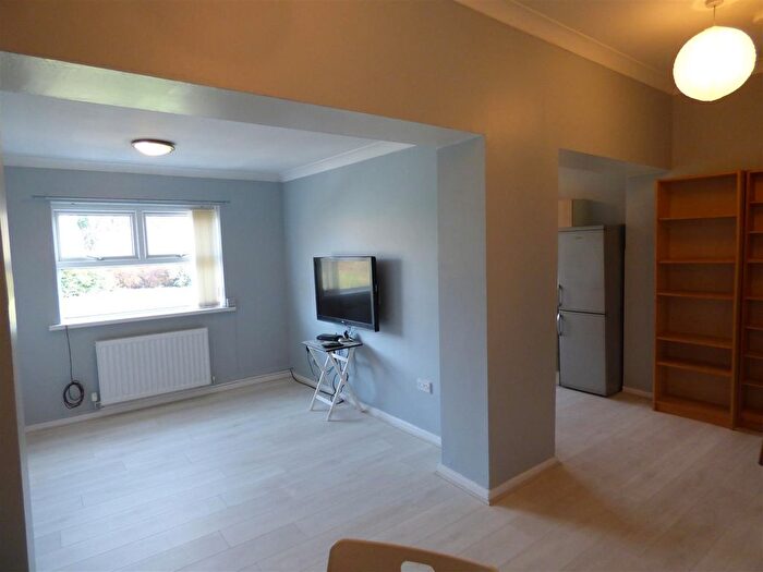 2 Bedroom Flat To Rent In Walker Road, Newcastle Upon Tyne, Tyne And Wear, NE6