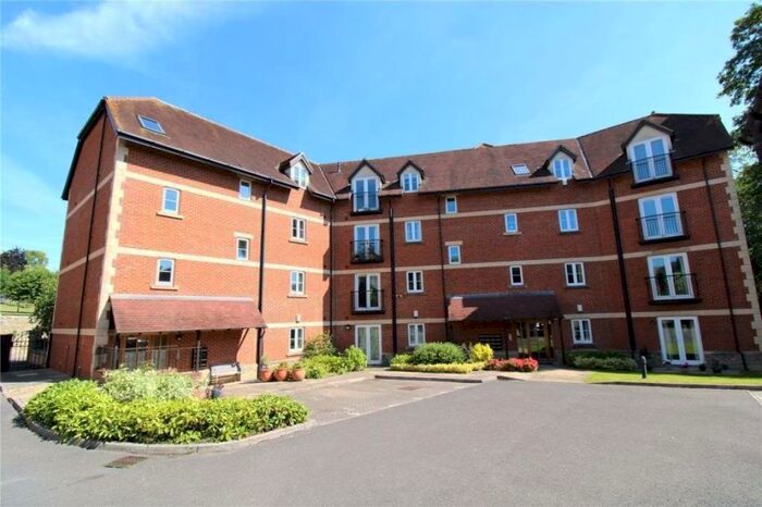 2 Bedroom Flat To Rent In Mill Court, Old Town, SN3