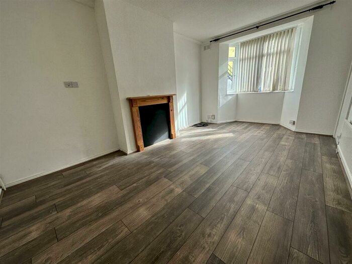 3 Bedroom Town House To Rent In George Street, Leicester City, LE1