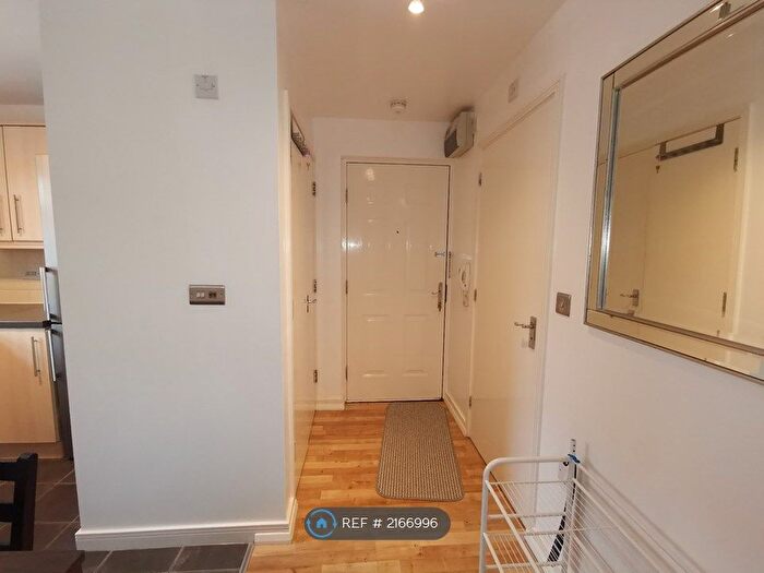 1 Bedroom Flat To Rent In Mazurek Way, Swindon, SN25