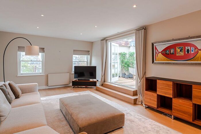 3 Bedroom Flat To Rent In Devonshire Place, Marylebone, London, W1G