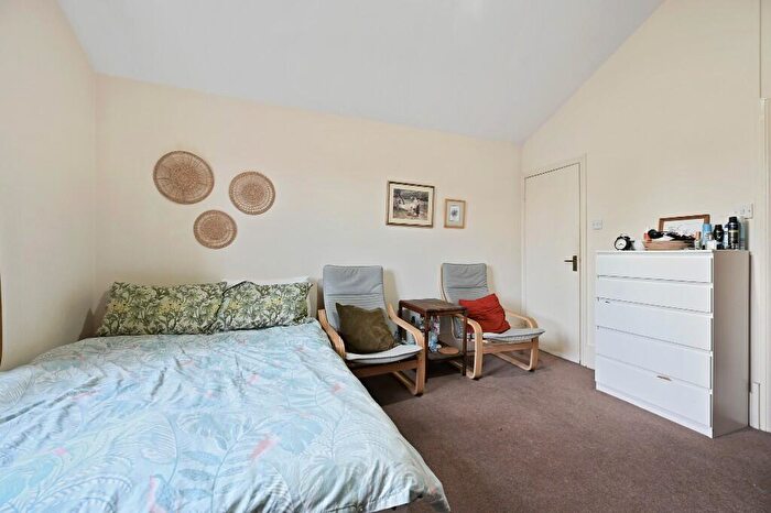 Studio To Rent In Cricklewood Broadway, London, NW2