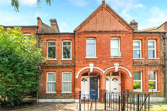 2 Bedroom Flat For Sale In Mersey Road, Walthamstow, London, E17