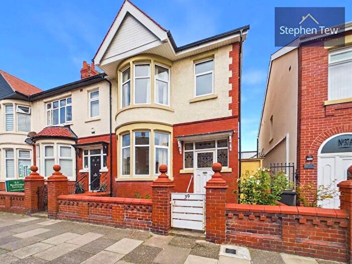 3 Bedroom Terraced House For Sale In Gainsborough Road, Blackpool, FY1