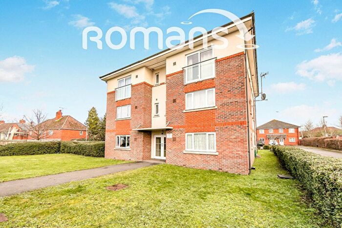 2 Bedroom Flat To Rent In Basingstoke Road, Reading, RG2