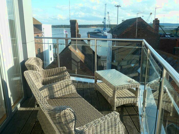 3 Bedroom Apartment To Rent In Strand Street, Poole, BH15