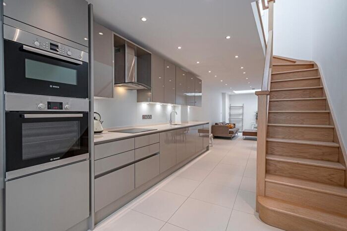 2 Bedroom House To Rent In Rose Joan Mews, NW6