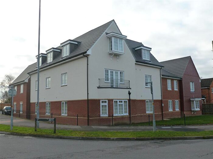 2 Bedroom Flat To Rent In Boscombe Road, Amesbury, Salisbury, SP4
