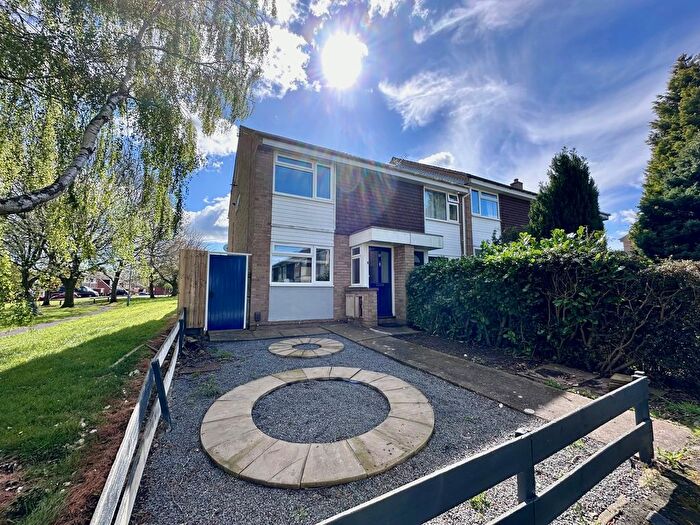 2 Bedroom Property To Rent In Tyler Court, Loughborough, LE12