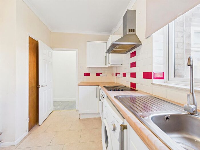 2 Bedroom Bungalow For Sale In Colton Gardens, London, N17