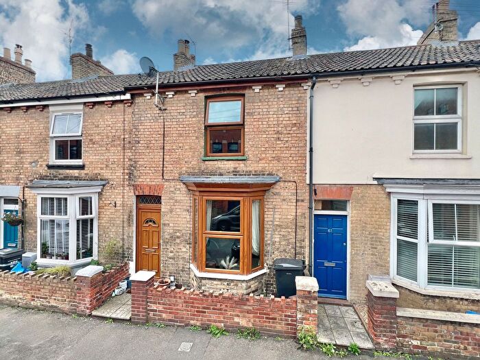 2 Bedroom Terraced House For Sale In Albermarle Road, Taunton - No Chain!, TA1