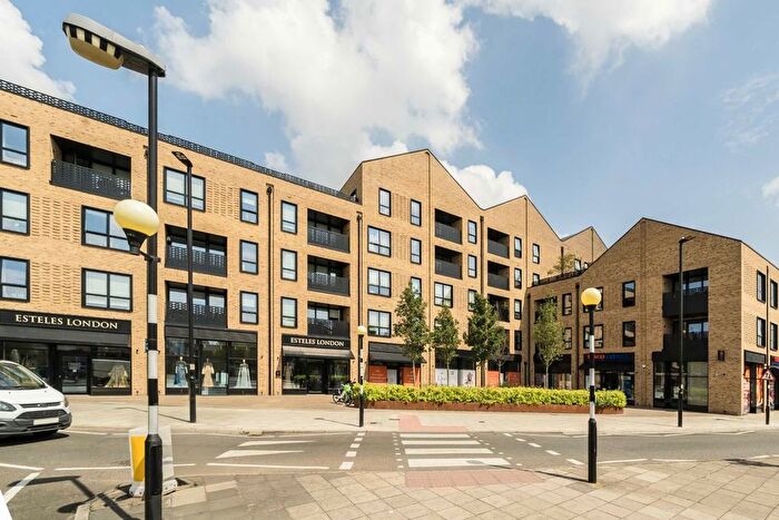 2 Bedroom Flat To Rent In Middle Road, London, W7