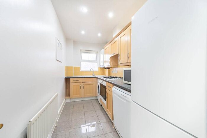 1 Bedroom Flat To Rent In Willesden Lane, Willesden, London, NW2