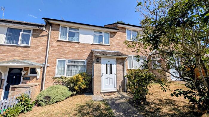 3 Bedroom Terraced House For Sale In South Hurst, Whitehill, Hampshire, GU35