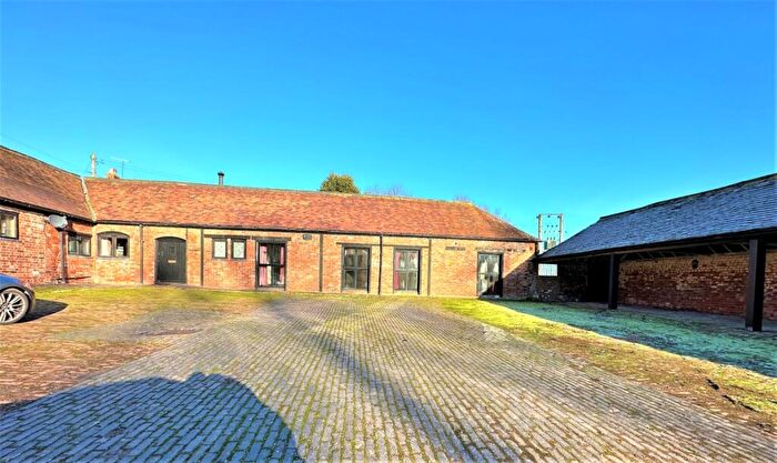 4 Bedroom Semi-Detached House To Rent In Greyhill Farm, Tewkesbury, GL19