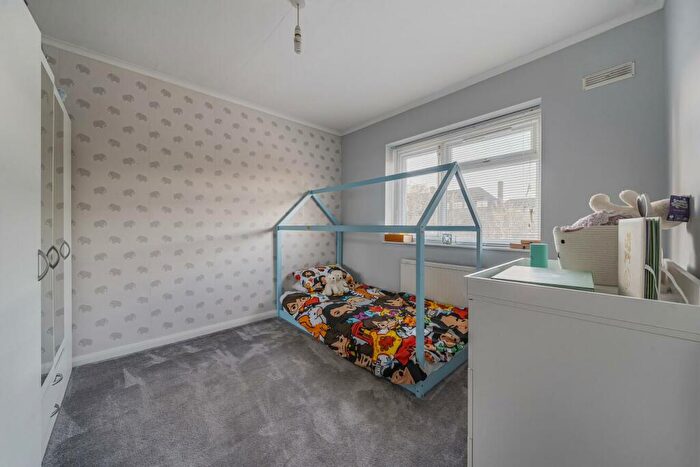 3 Bedroom Terraced House For Sale In Melfield Gardens, Beckenham Hill, SE6