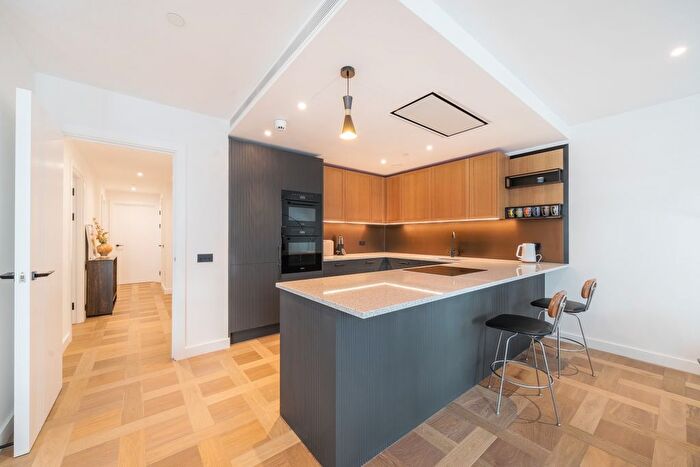 3 Bedroom Flat To Rent In Merino Gardens, Wapping, E1W