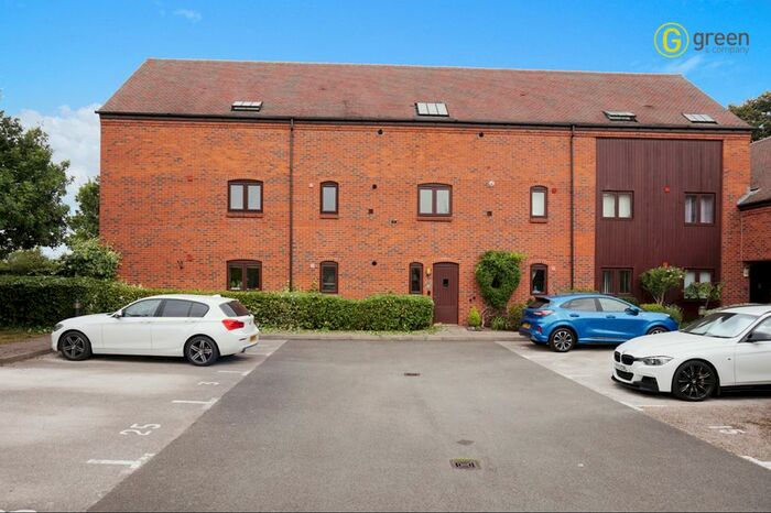 2 Bedroom Flat For Sale In The Greaves, Minworth, Sutton Coldfield, B76