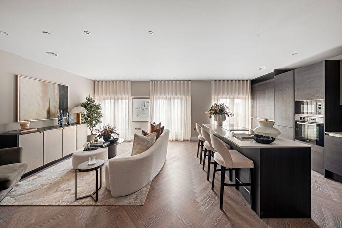 2 Bedroom Flat For Sale In Marylebone Mansions, Marylebone, W1H