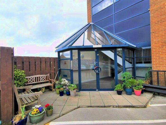 Studio To Rent In The Backs, Chesham - One Bed Studio Apartment, HP5