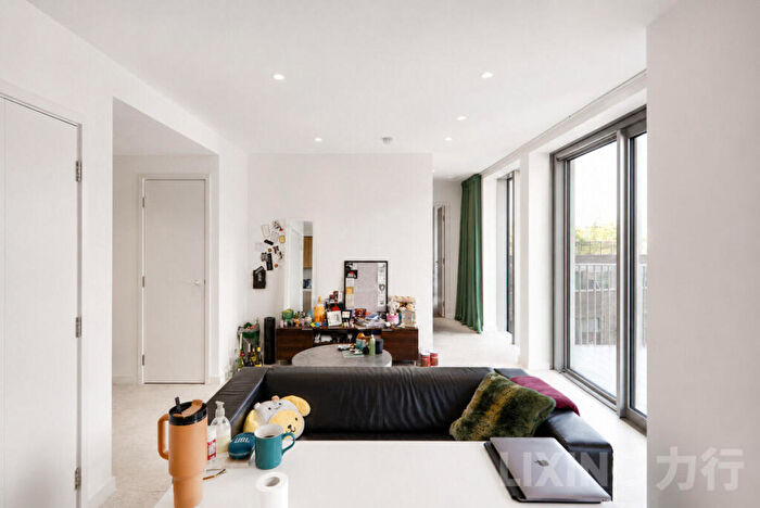 1 Bedroom Apartment For Sale In Jacquard Point, Tapestry Way, Whitechapel, E1