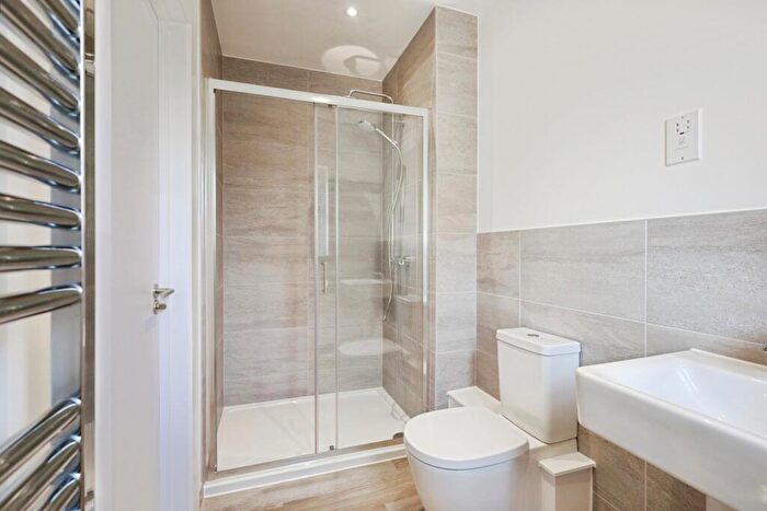 2 Bedroom Bungalow For Sale In Park Road, Hellingly, East Sussex, BN27