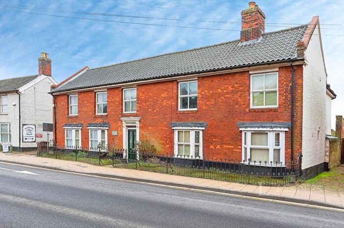 2 Bedroom Flat To Rent In High Street, Attleborough, NR17