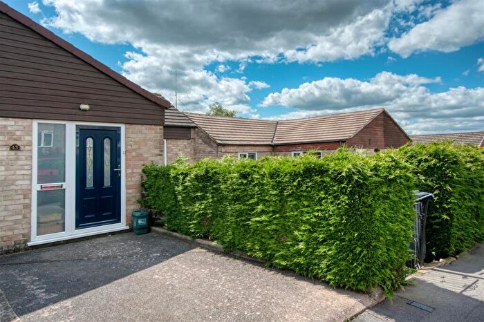 3 Bedroom Semi-Detached House For Sale In Megdale, Matlock, DE4