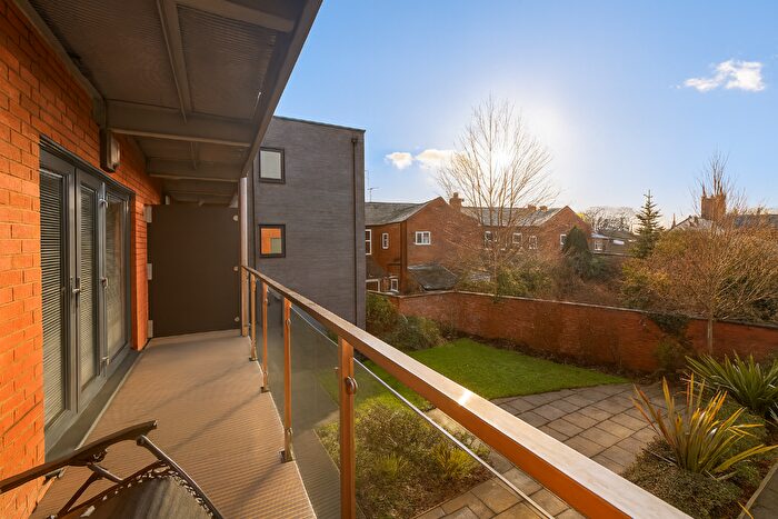 2 Bedroom Apartment For Sale In Lowes House, Woodley, Stockport, SK6