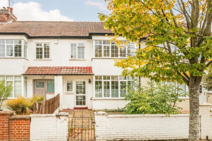 4 Bedroom House For Sale In Boileau Road, Barnes, SW13