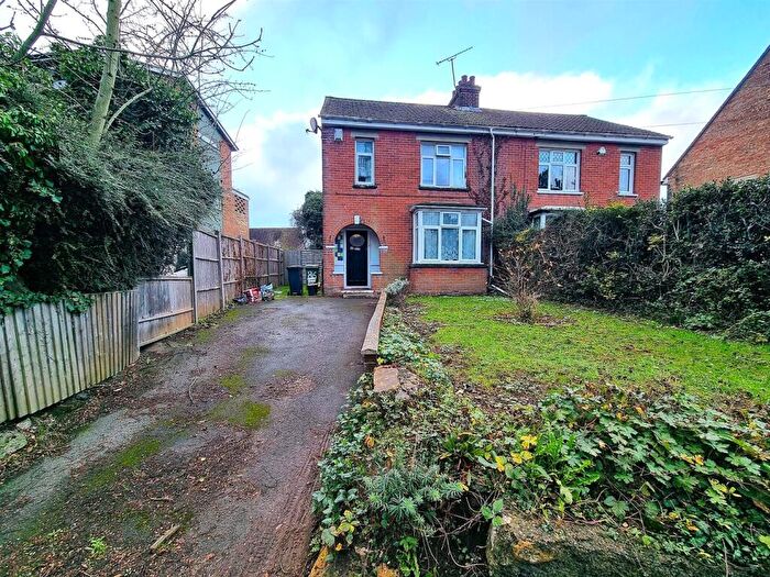 3 Bedroom Semi Detached House To Rent In Sutton Road, Maidstone, ME15